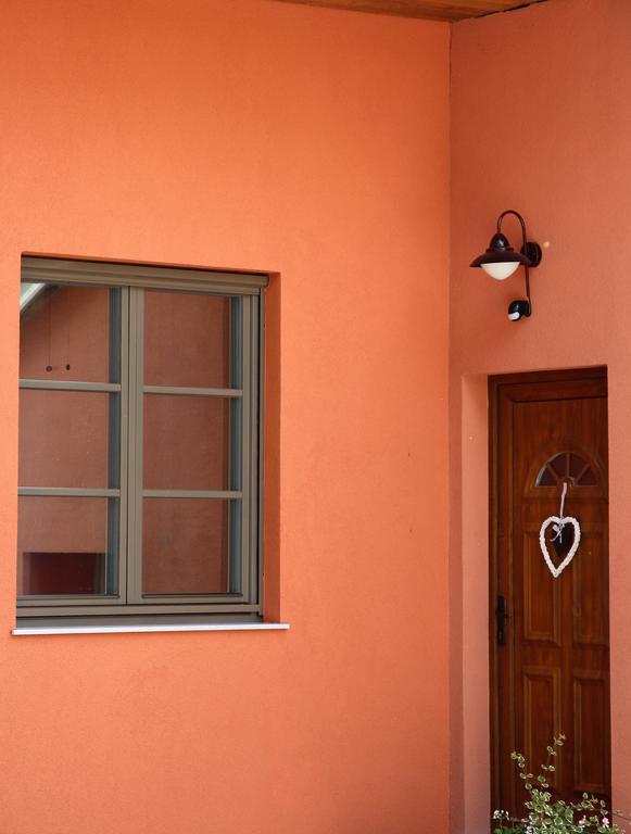 Erhardt Superior Rooms Sopron Luaran gambar