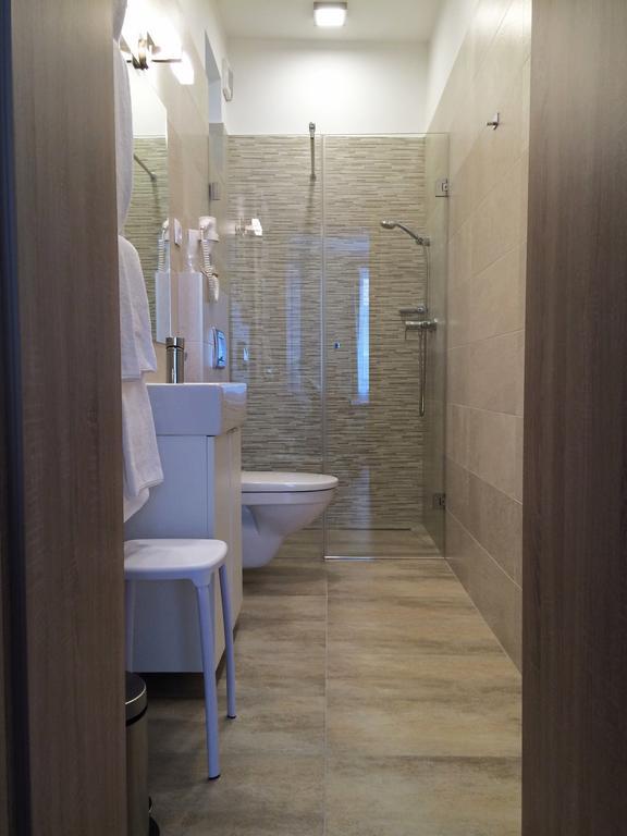 Erhardt Superior Rooms Sopron Luaran gambar