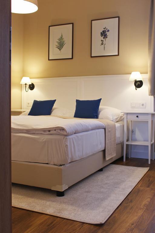 Erhardt Superior Rooms Sopron Luaran gambar