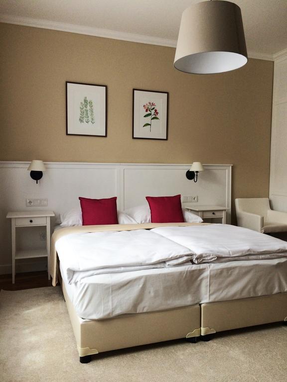 Erhardt Superior Rooms Sopron Luaran gambar